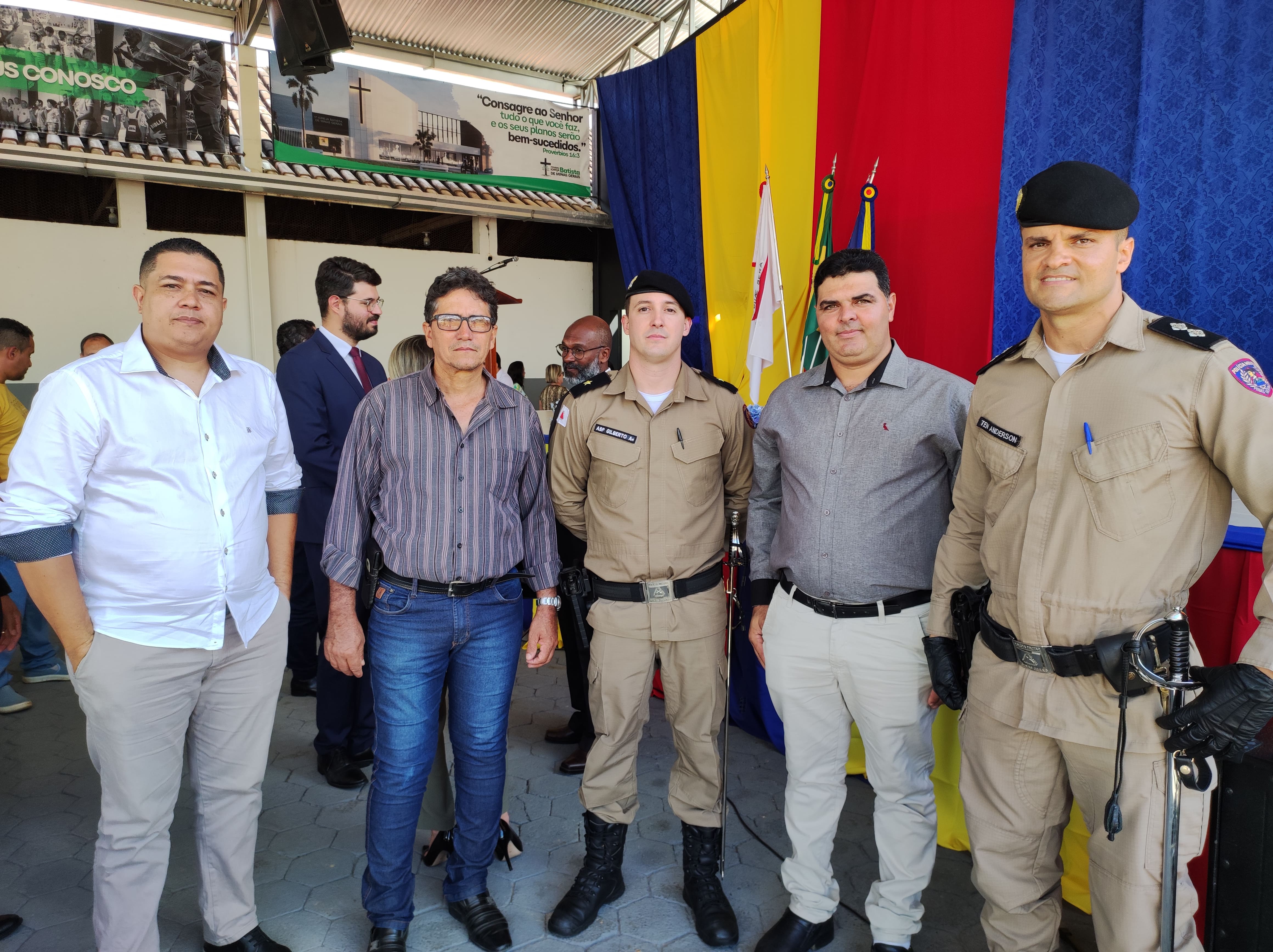 Presidente da Câmara de Taparuba participa da solenidade de transmissão e assunção do Segundo Pelotão de Polícia Militar em Ipanema